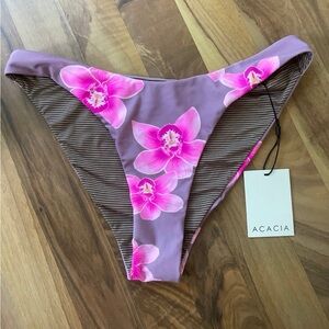 NWT acacia gili bottom
